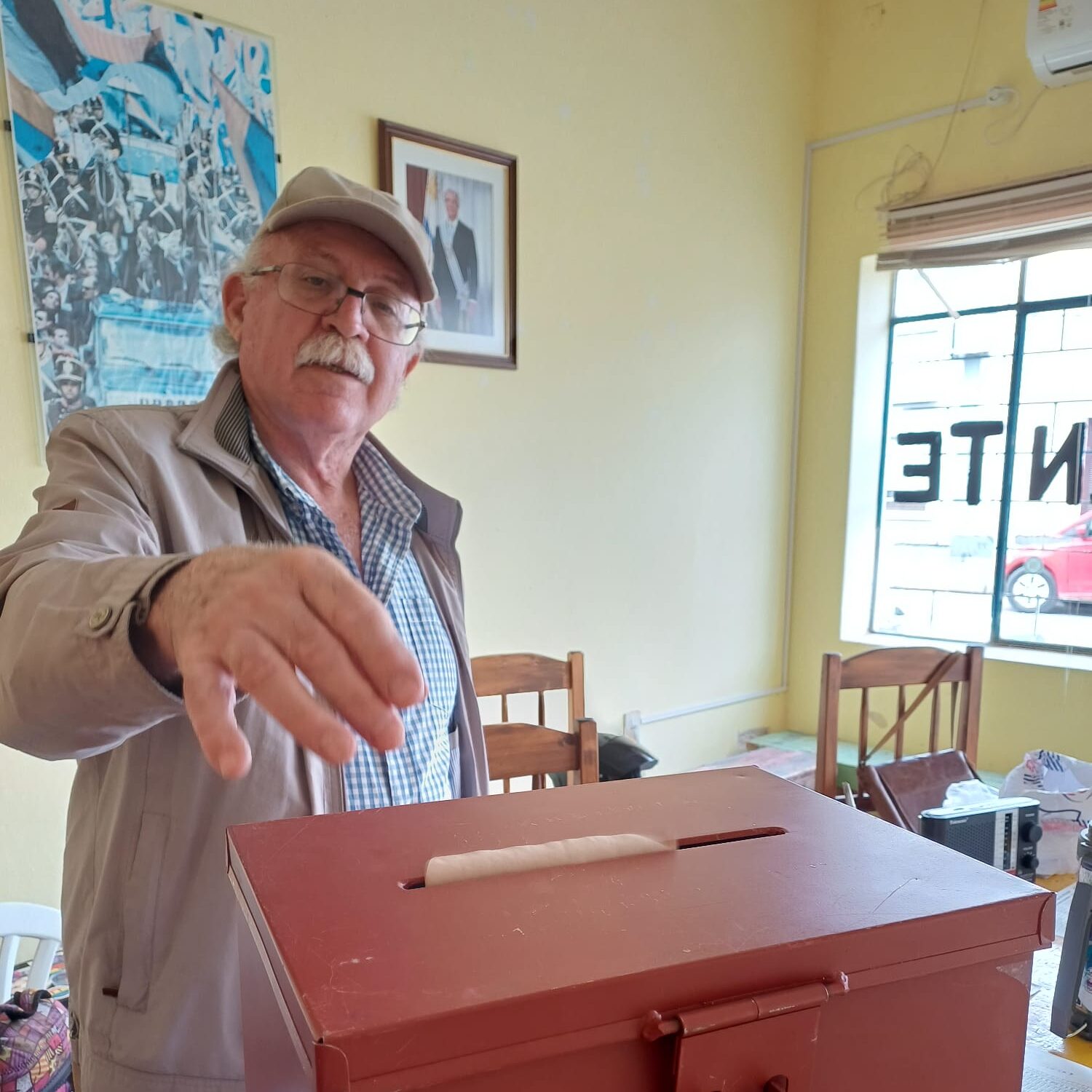 3da7b1bd-33fe-4793-8a88-c6db7474f4e7