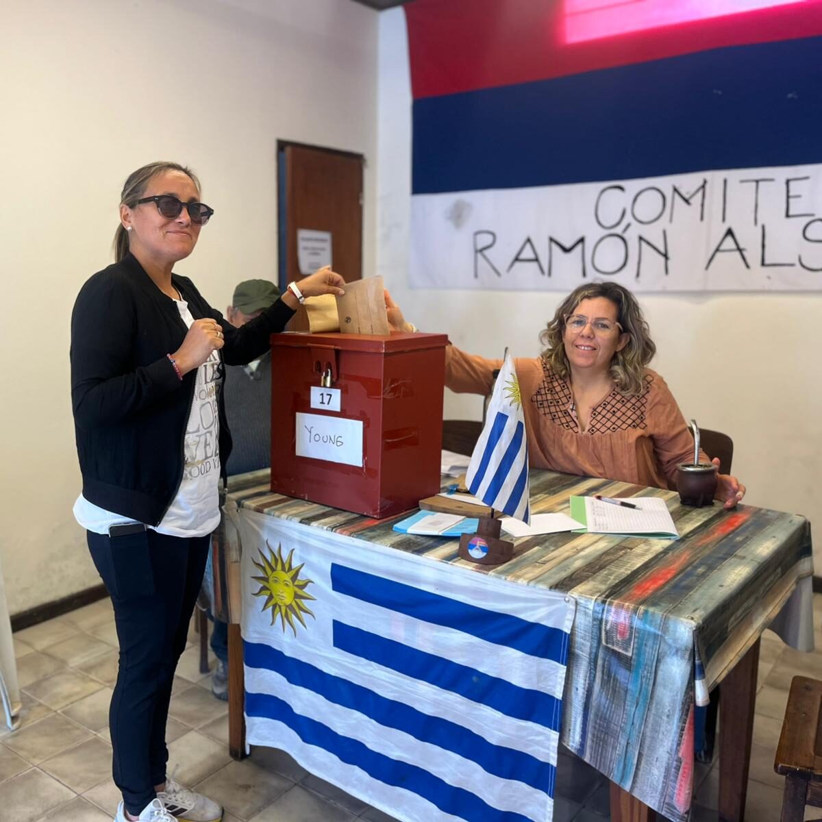 c8cb2548-15a4-4b0a-a7df-a0f3f3536845 (1)