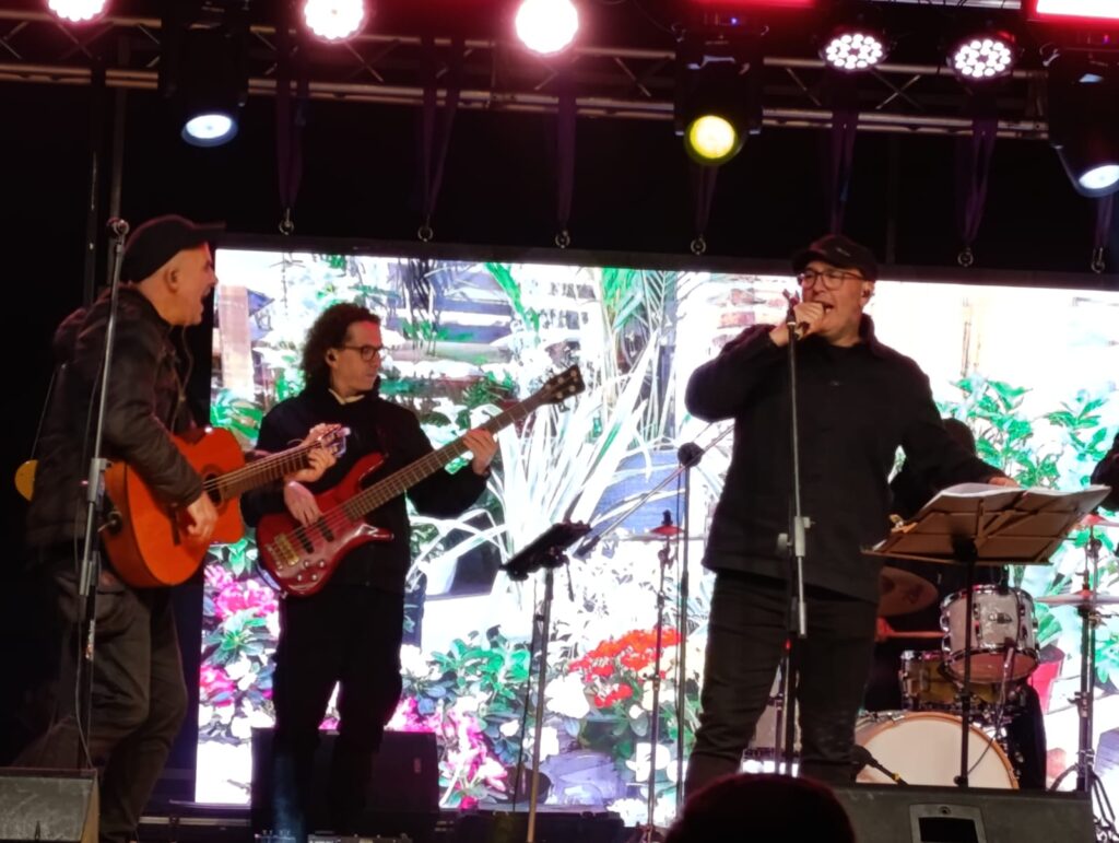 2a82ddbe-cf84-4965-9927-f3ae8d09b42d