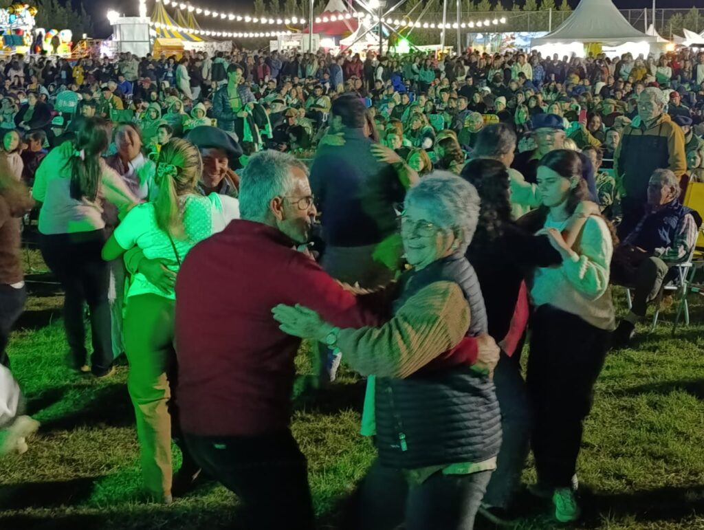 d07d18b4-e444-43e1-a6b5-870dc3f2289d