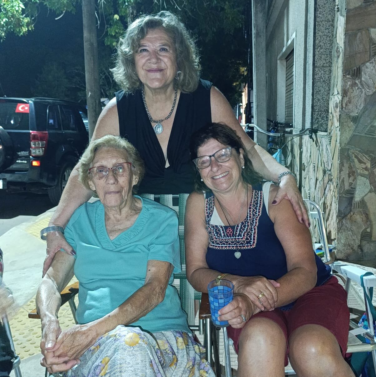 65648c0d-4c21-47d8-89e3-c54a2a07f8e3